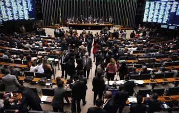 Câmara adia pela 3ª vez votação de projeto de socorro a estados